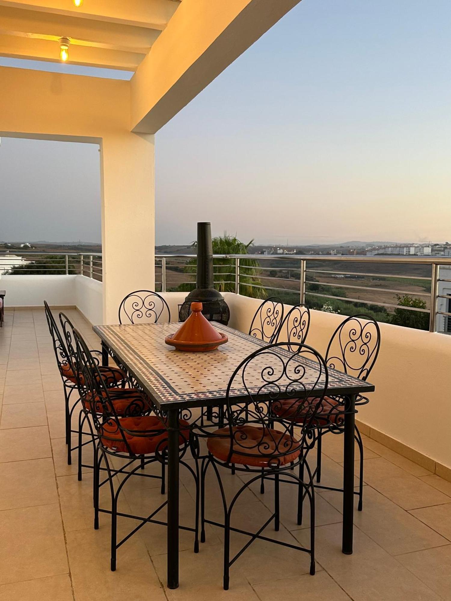 Asilah Vip - Haut Standing - Vue Mer - Piscines - Plage A 5 Minute - Garage Privee - Acces Pmr 外观 照片