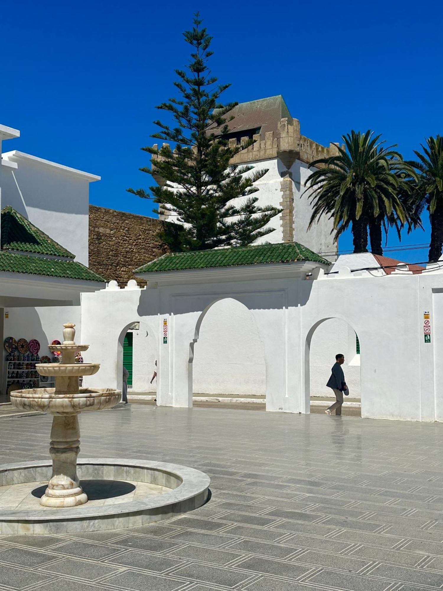 Asilah Vip - Haut Standing - Vue Mer - Piscines - Plage A 5 Minute - Garage Privee - Acces Pmr 外观 照片